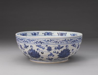 图片[1]-Blue and white lotus bowl with tangled branches-China Archive